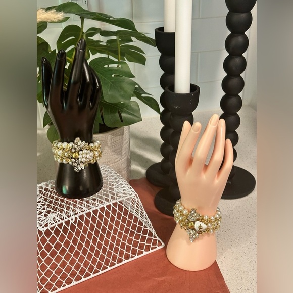 Luxury Handmade Crystal Pearl Bee Statement Bracelet - Picture 5 of 7